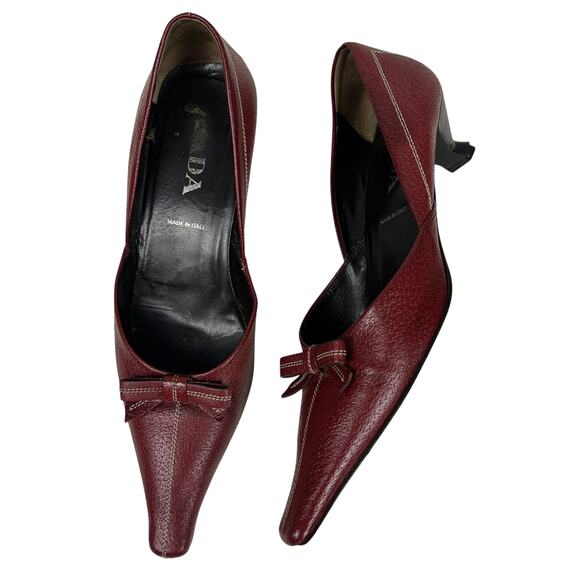 Prada Red Leather Pointed Toe Bow Vintage 90s Kitten Heels 7.5 - Picture 1 of 6
